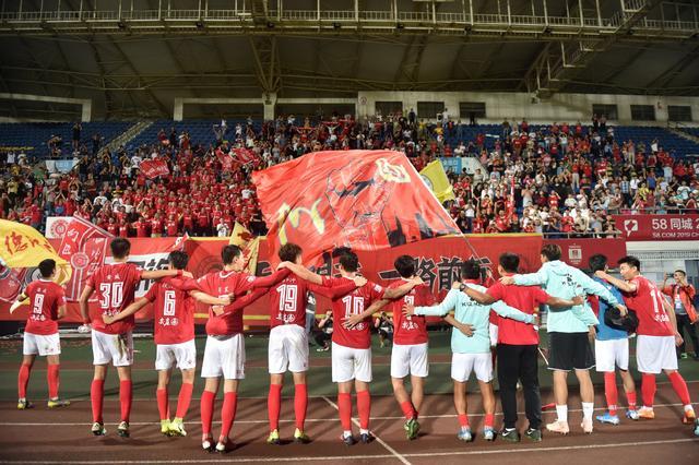 天空体育：曼联可能会考虑听取对霍伊伦的报价