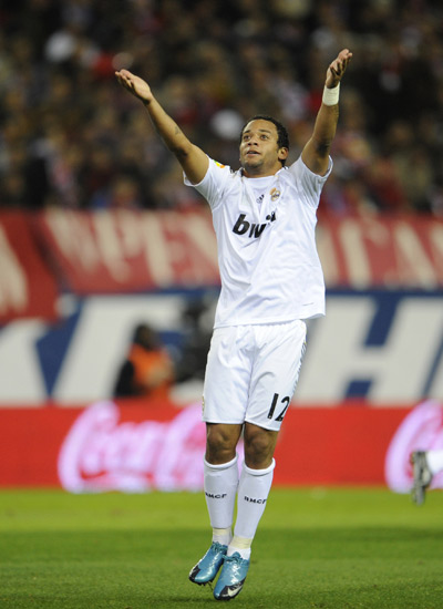 马德里足协举办第35届年度颁奖典礼，马塞洛、卡西等人出席（马德里足协第35届年度颁奖礼举行，马塞洛、卡西等现身）