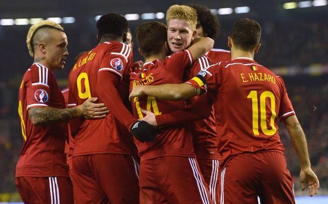 西甲战报：姆巴佩点射+追平C罗纪录，皇马2-0塞维利亚（西甲快讯：姆巴佩点射追平C罗纪录，皇马2-0击退塞维利亚）