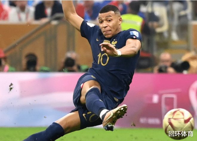 范戴克：更衣室的氛围一直很好，我们都渴望扭转局面（范戴克：更衣室始终团结，大家都盼尽快扭转颓势）