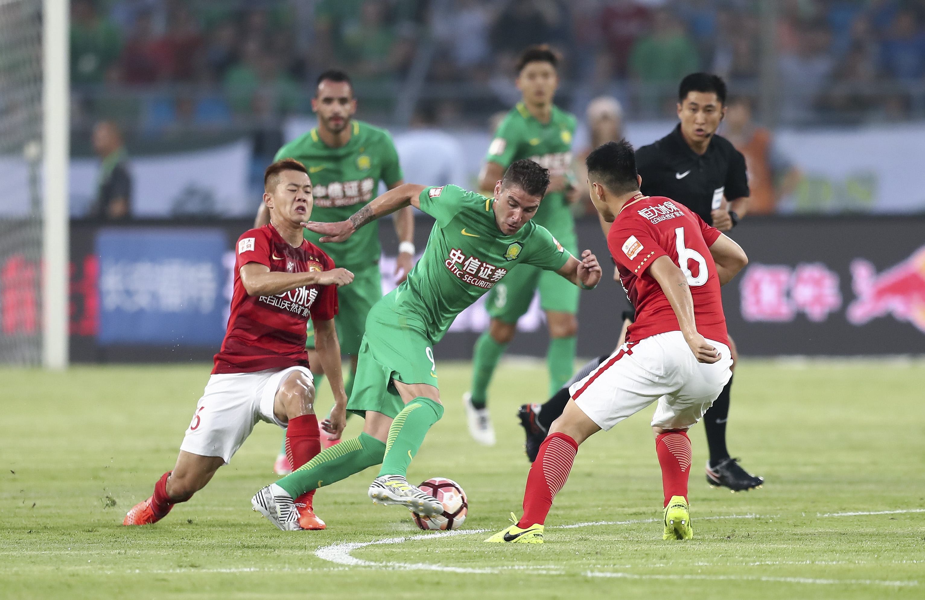 萨乌尔：弗拉门戈比皇马更伟大，我们要为4200万球迷夺冠（萨乌尔称弗拉门戈胜过皇马：为4200万球迷捧杯而战）